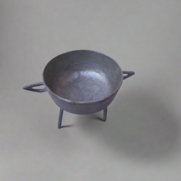 Chodye 3 Pye (Large Three Legged Cauldron)