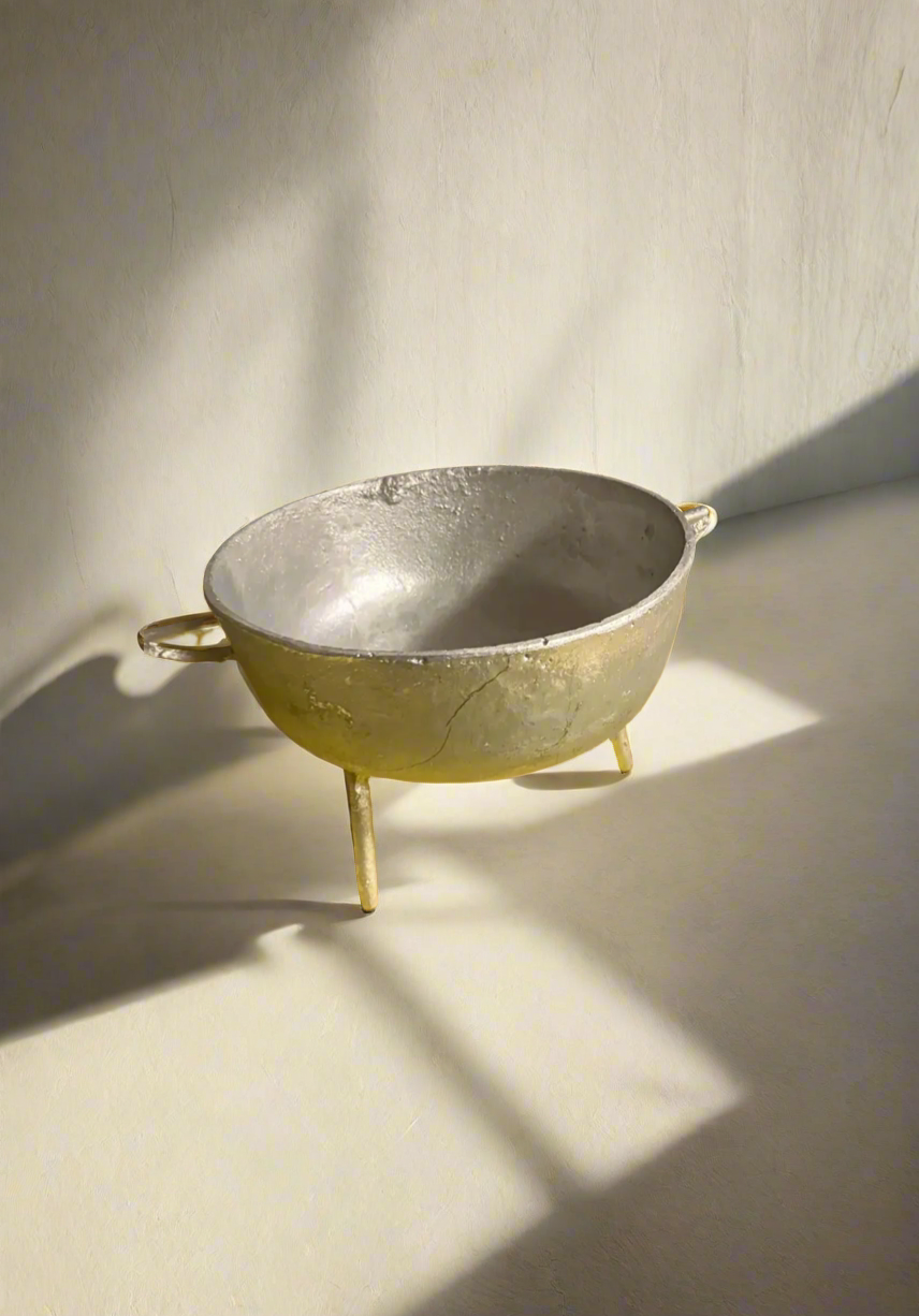 Chodye 3 Pye (Large Three Legged Cauldron)